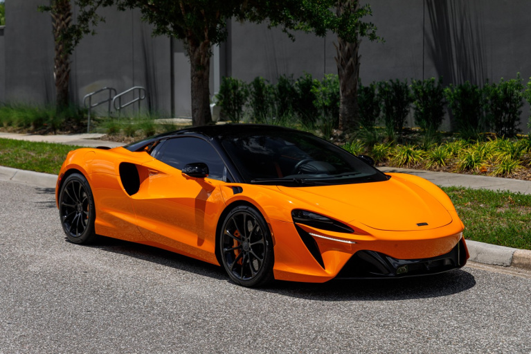 Used 2025 McLaren Artura Spider for sale $259,990 at McLaren Orlando LLC in Winter Park FL 32789 1