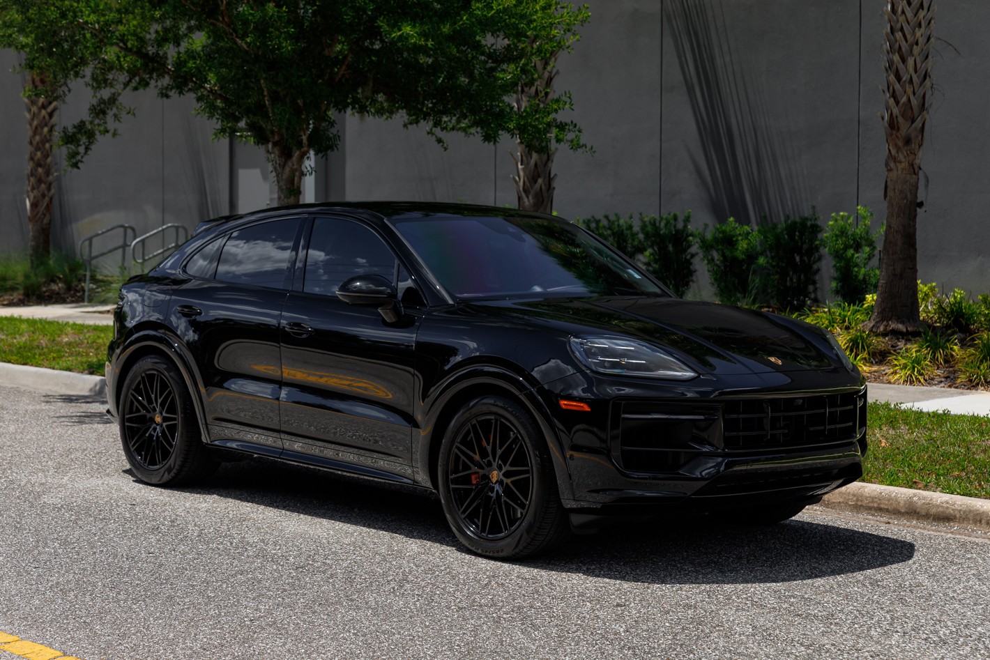 2025 Porsche Cayenne GTS's photo