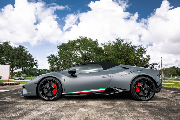 Used 2018 Lamborghini Huracan LP 640-4 Performante Spyder for sale Sold at McLaren Orlando LLC in Winter Park FL 32789 4
